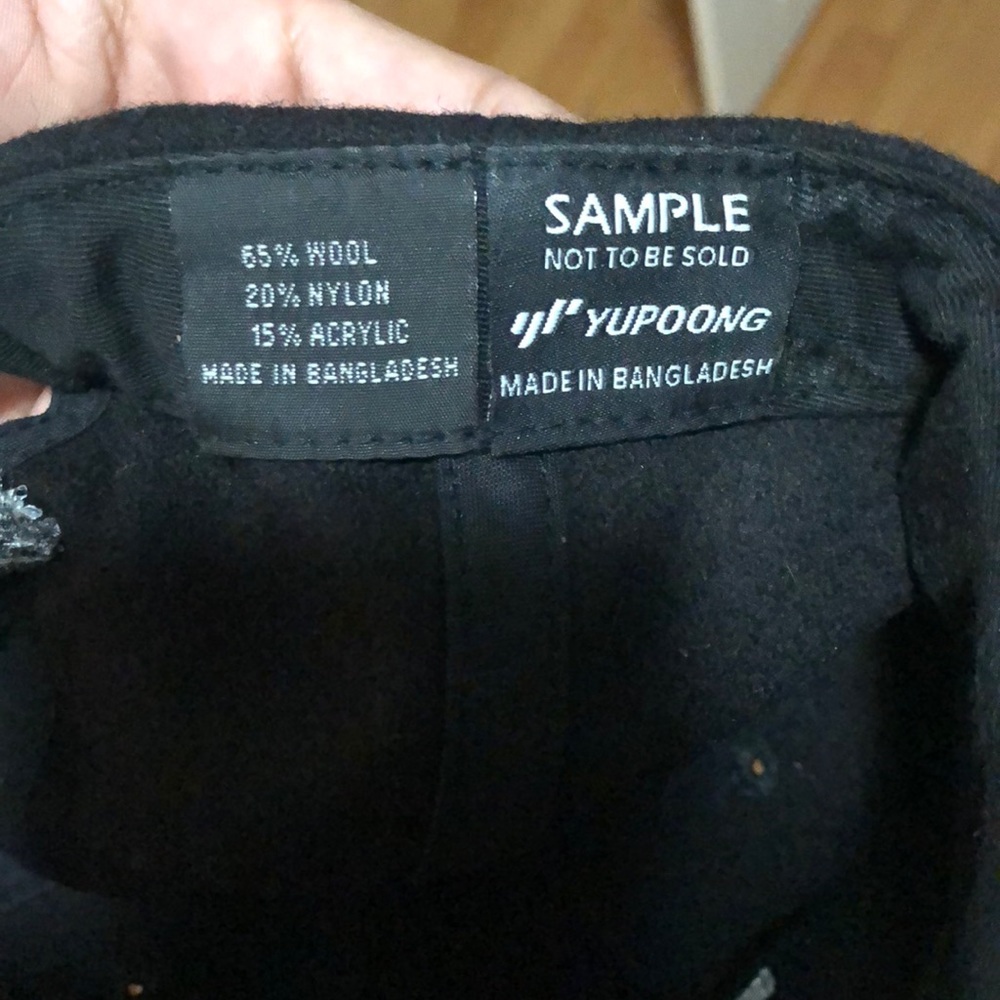 Diamond hat - Picture 3 of 3